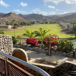 https://ferienhaus-villa-golf-tauro.in-canary-islands.com